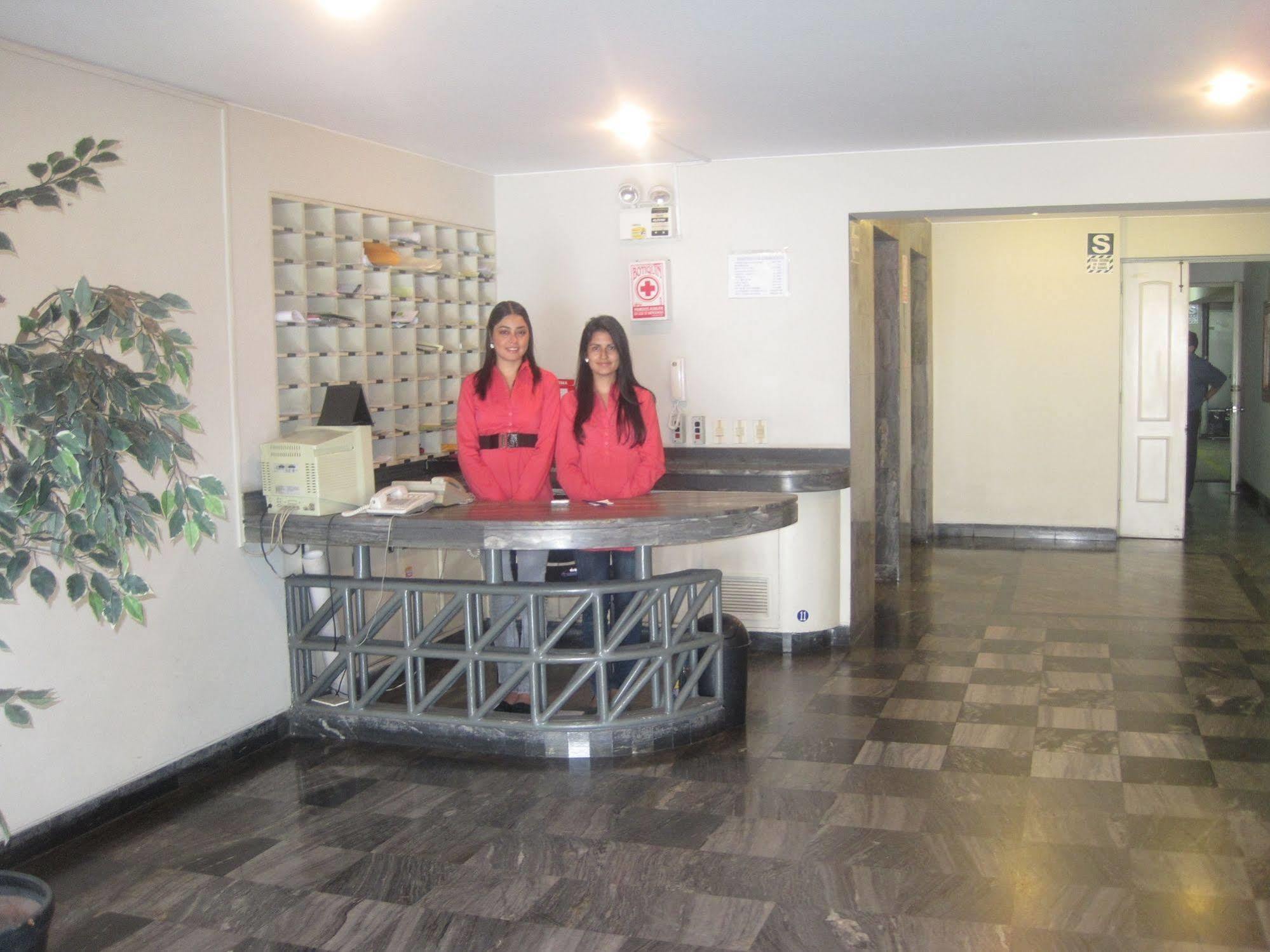 לימה Suites Plaza Las Flores מראה חיצוני תמונה